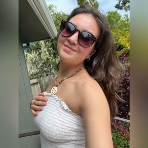 Meet your Posher, Alana